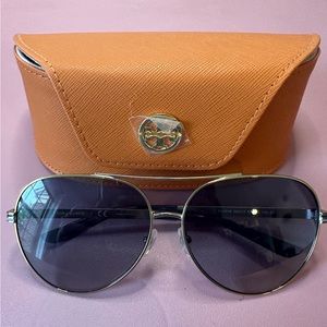 EUC Tory Burch Aviator Sunglasses with Case